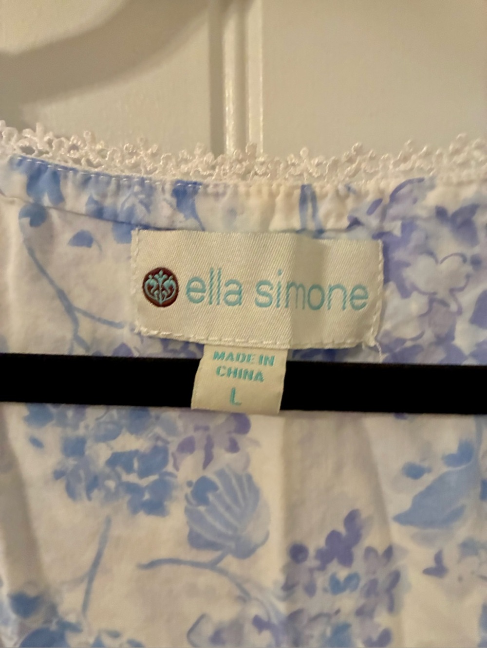 2 Sleeveless cotton Nightgowns, blue floral & white w/embroidered flowers - L - Picture 3 of 8